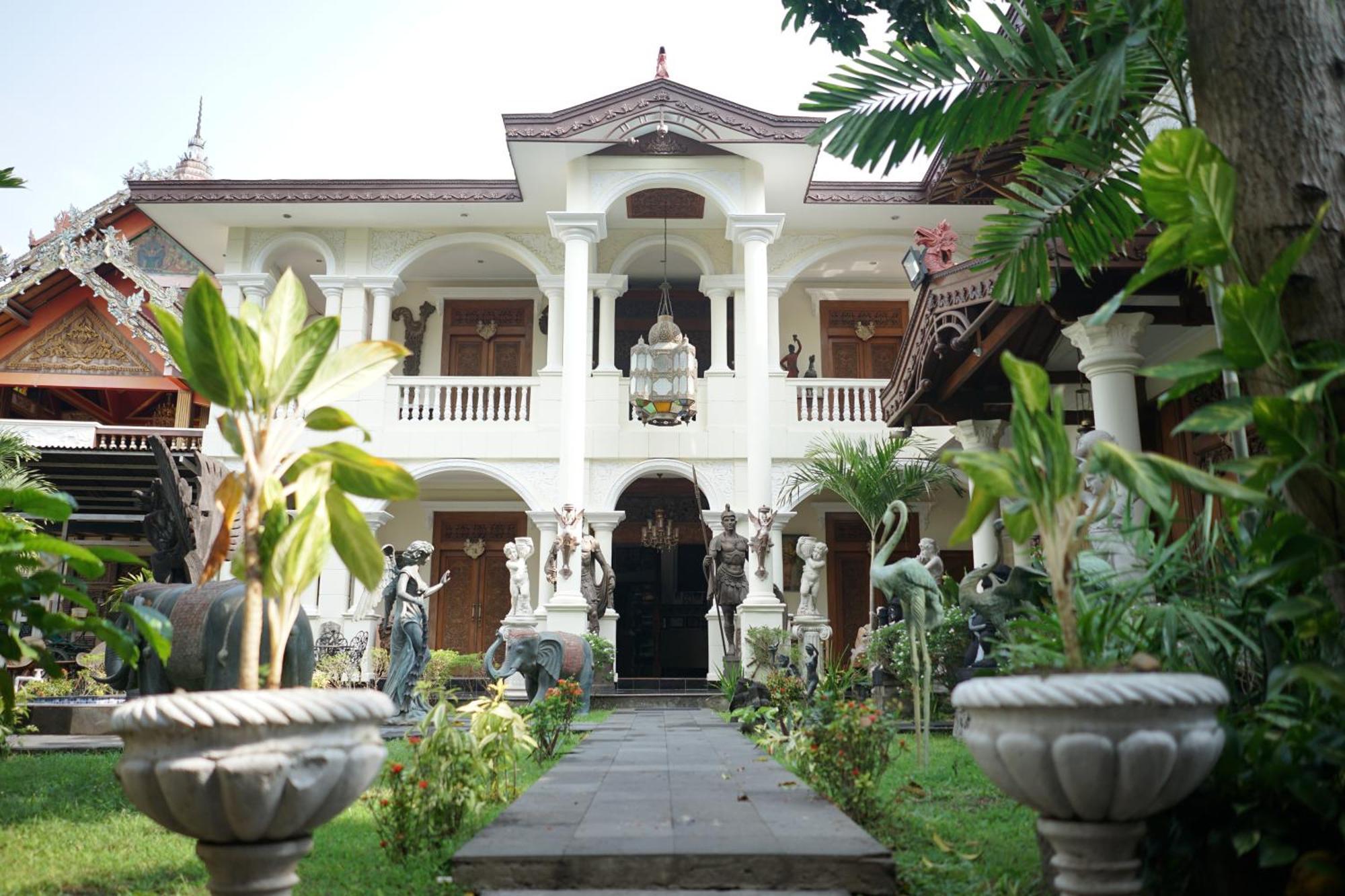 Rumah Pesik Art Heritage Gondowulung Exterior foto